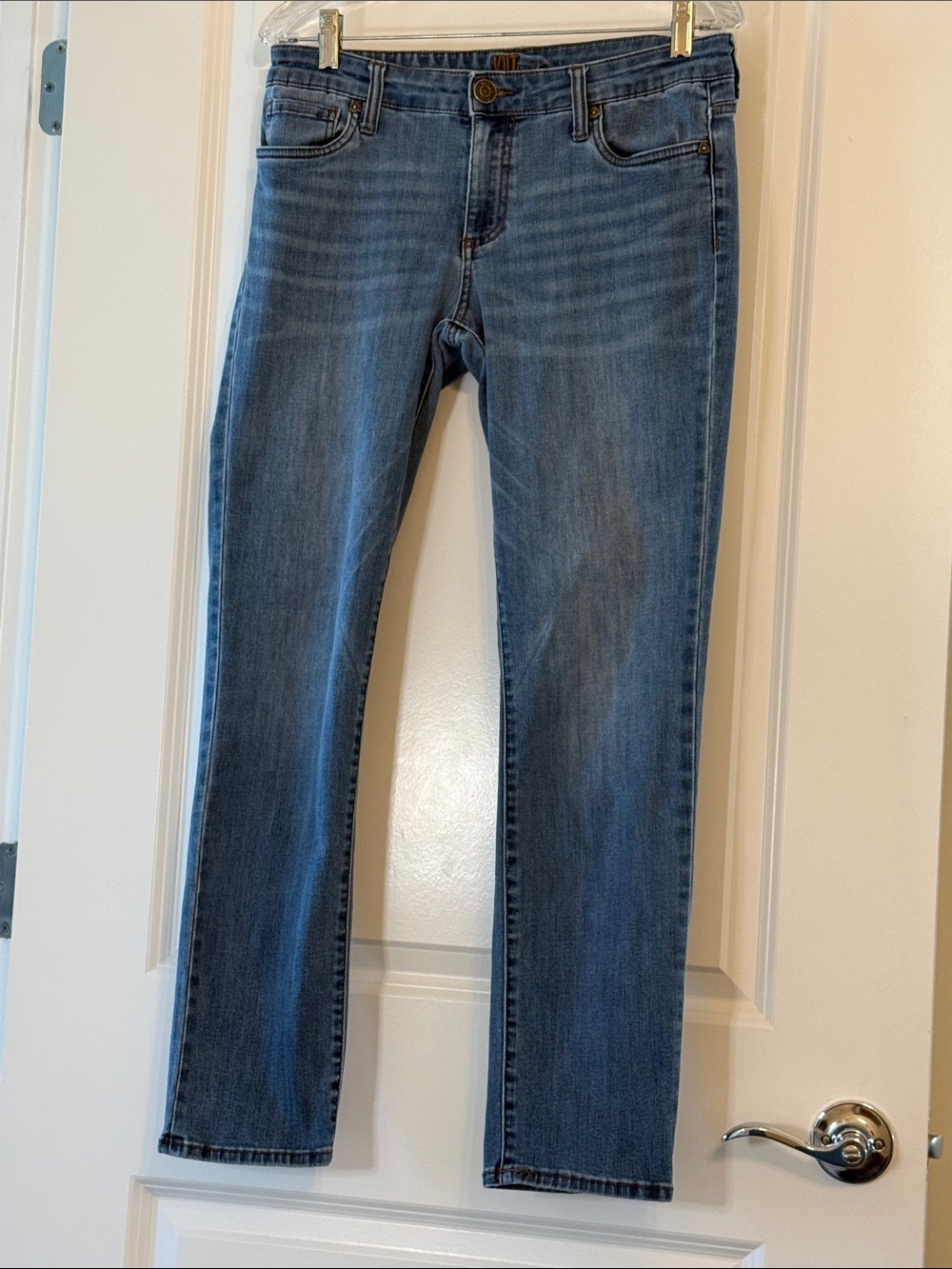 Kut from the Kloth Women's Skinny Jeans in Medium Blue Wash
